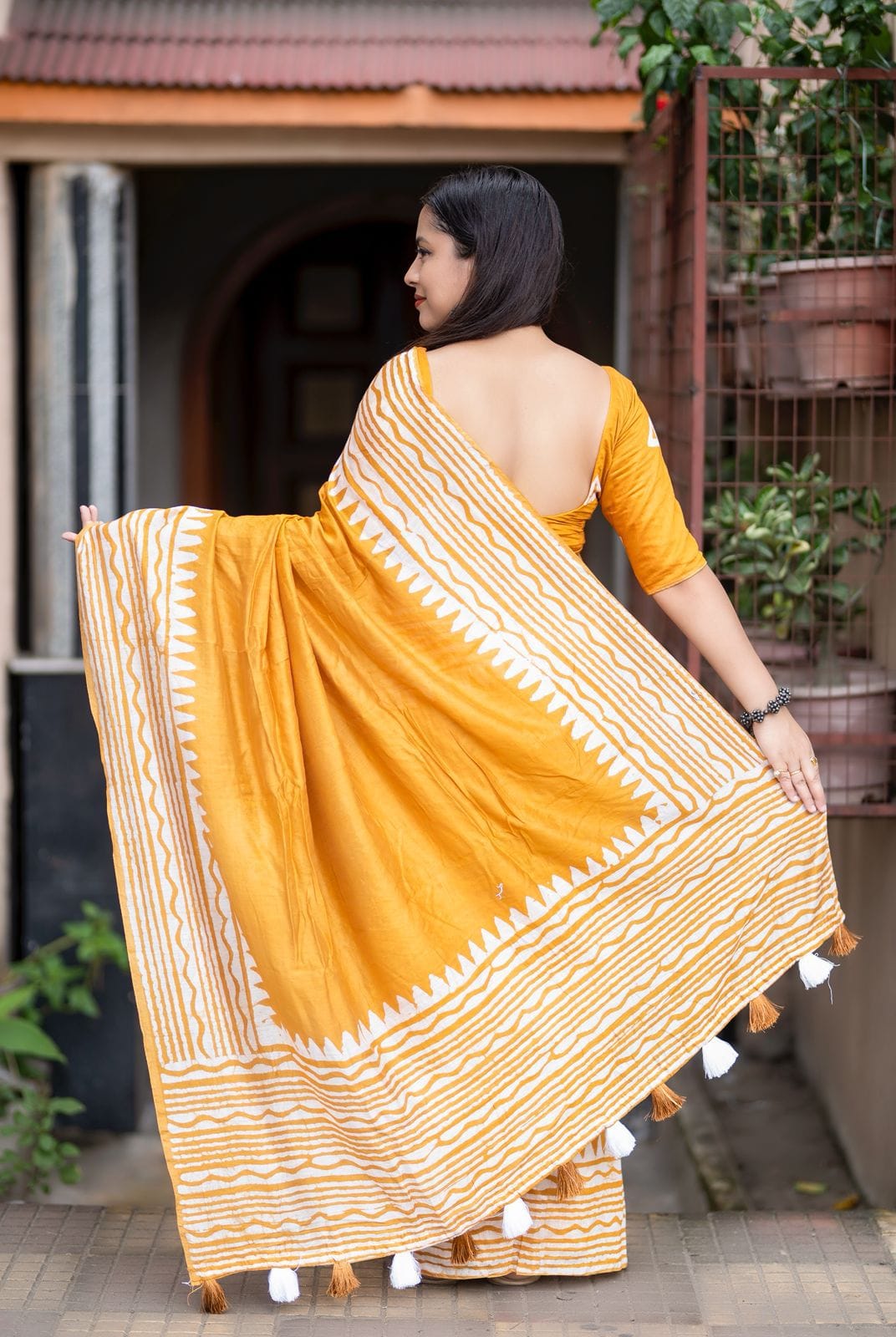 Digital Position Print Tusser Linen Saree